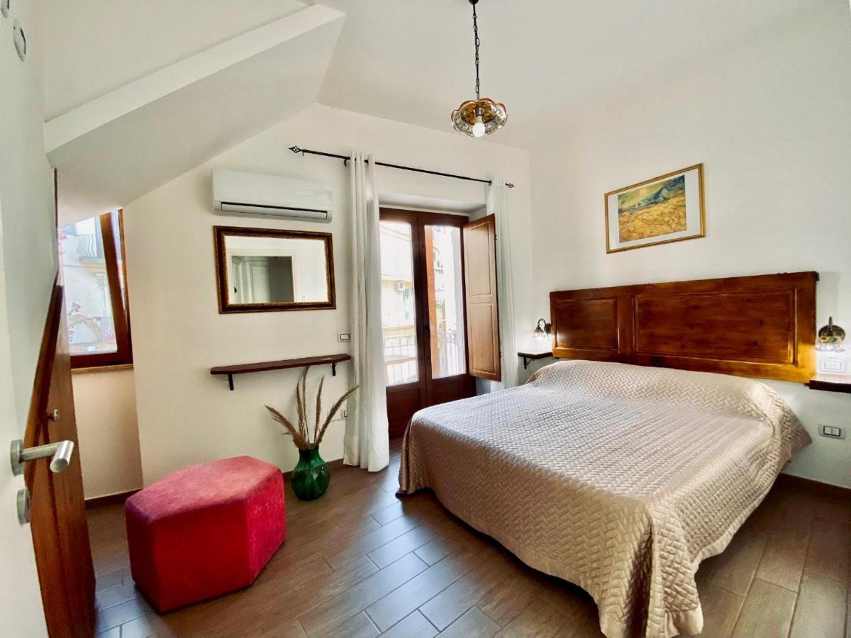Casa Ferrara Hotel Taormina Eksteriør billede