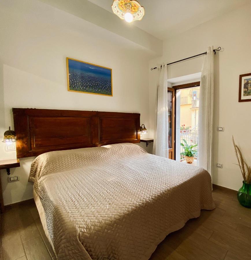 Casa Ferrara Hotel Taormina Eksteriør billede